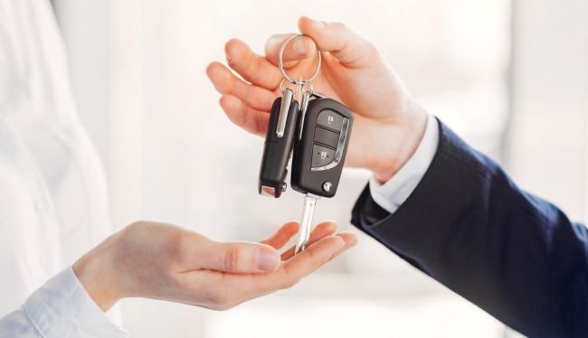 Mejora la eficiencia de tus ventas de carros con con LiveConnect